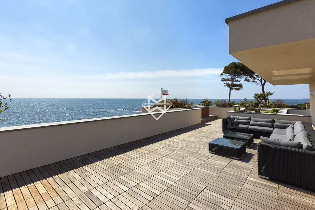 Villa in Frejus, Provence-Alpes-Côte d'Azur, France 3 - 10673121