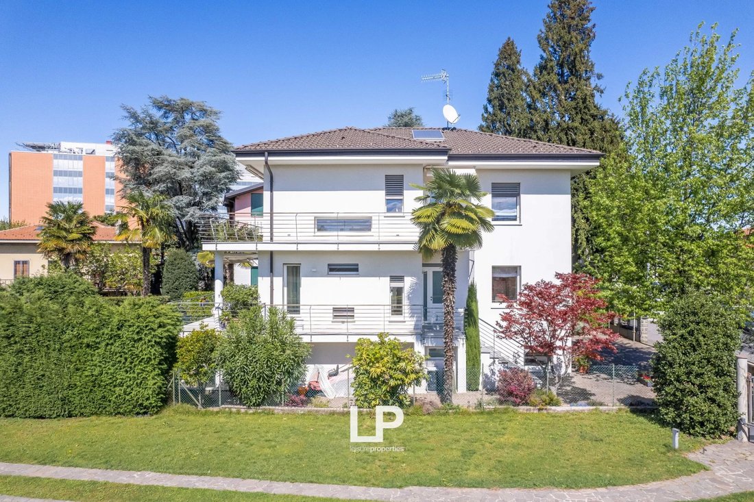 Villa in San Carlo - Giubiano, Varese, Lombardy 5 - 14191468
