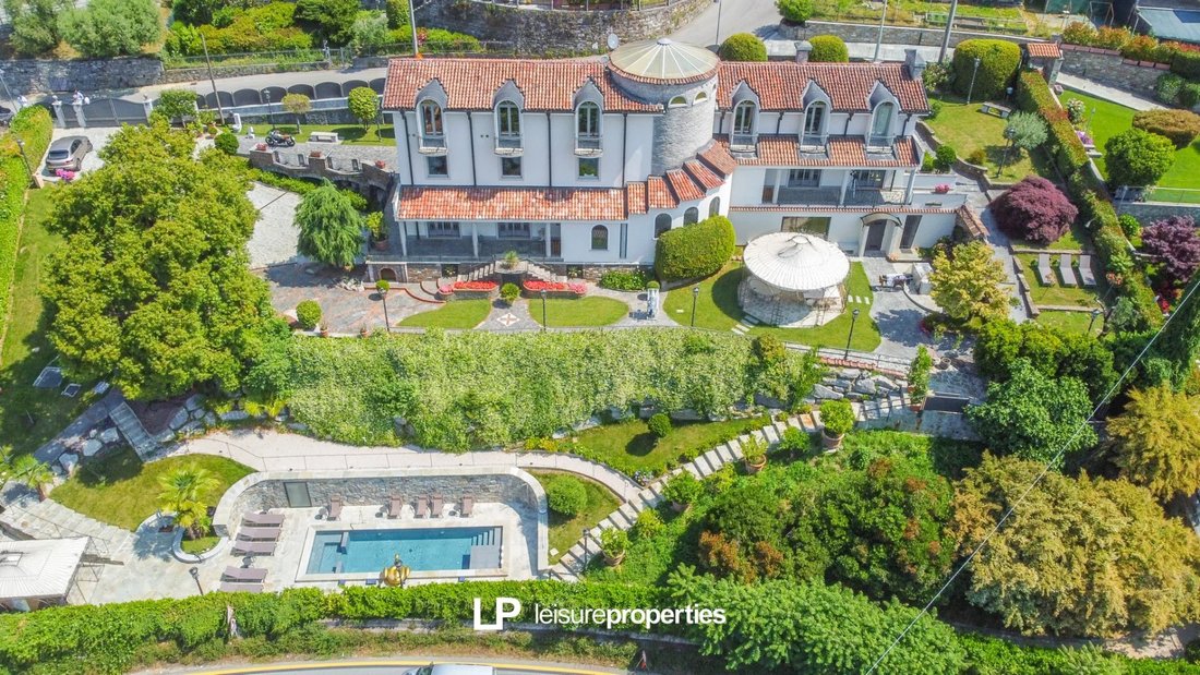 Villa in Verbania, Piedmont, Italy 2 - 11515960