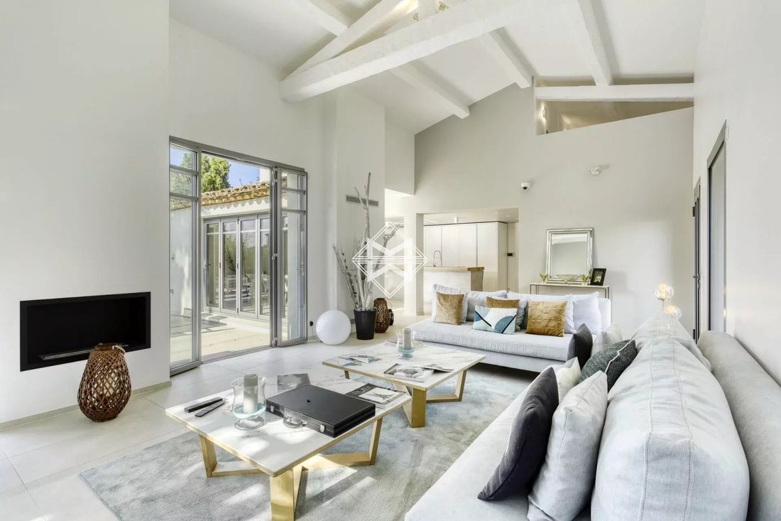 Villa in Zone Est Diffuse, Saint-Tropez, France 5 - 10539256