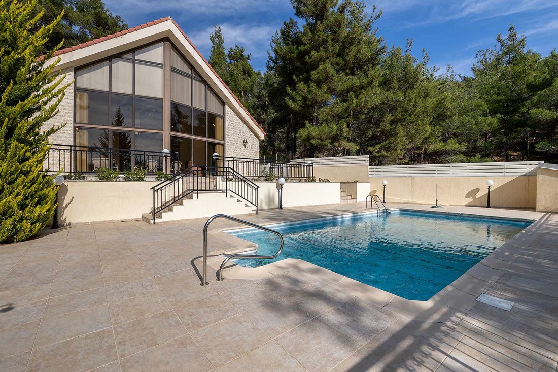 House in Troodos, Limassol, Cyprus 2 - 15184621