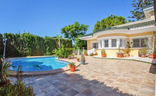 Chalet in Torrevieja, Valencian Community, Spain 1