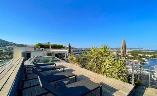 Apartment in Cannes Marina-La Roubine, Mandelieu-la-Napoule, France 1