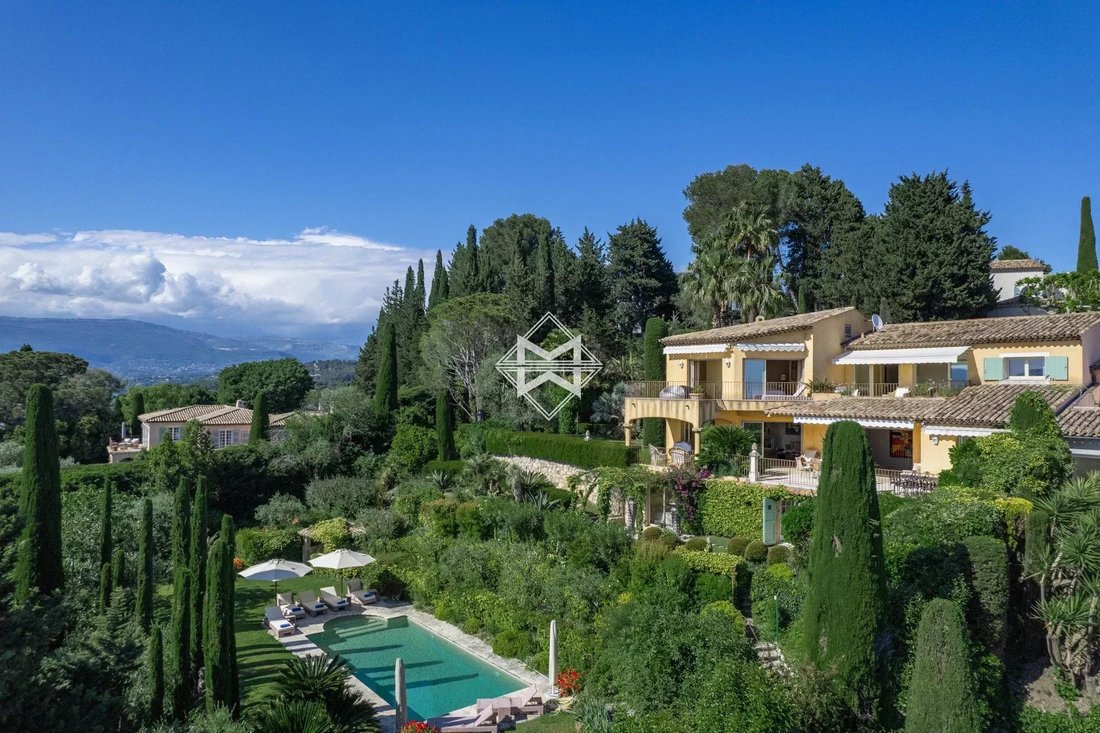 Villa in Mougins, Provence-Alpes-Côte d'Azur, France 1 - 11593386