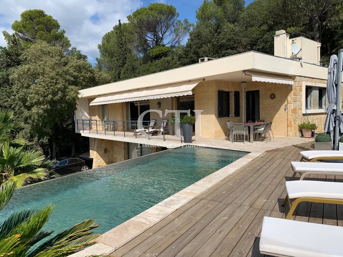 Estate in Ville-Basse, Montelimar, France 2 - 12383427