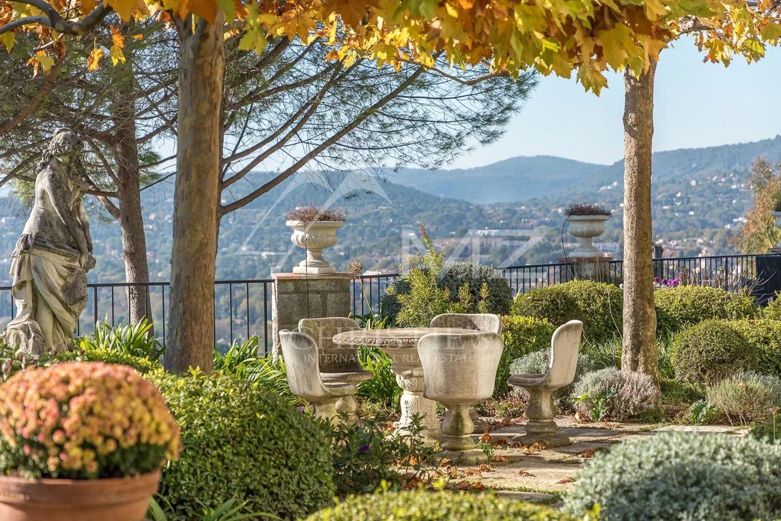 Estate in Grasse, Provence-Alpes-Côte d'Azur, France 3 - 11273217