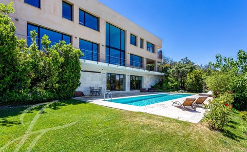 House in Ciudalcampo, Community of Madrid, Spain 1