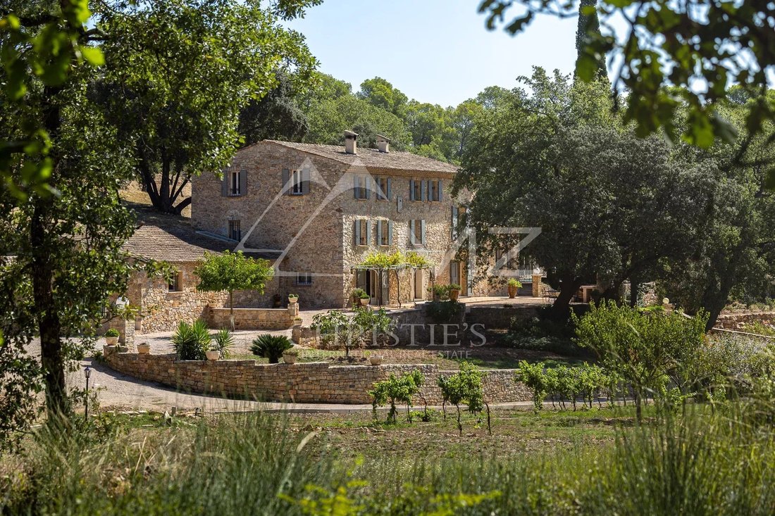 Estate in Ouest, Lorgues, France 2 - 14628845
