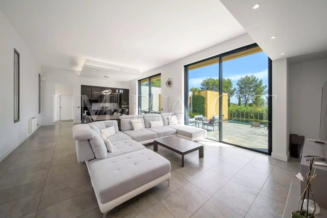 Villa in Biot, Provence-Alpes-Côte d'Azur, Frankreich 4 - 13176536