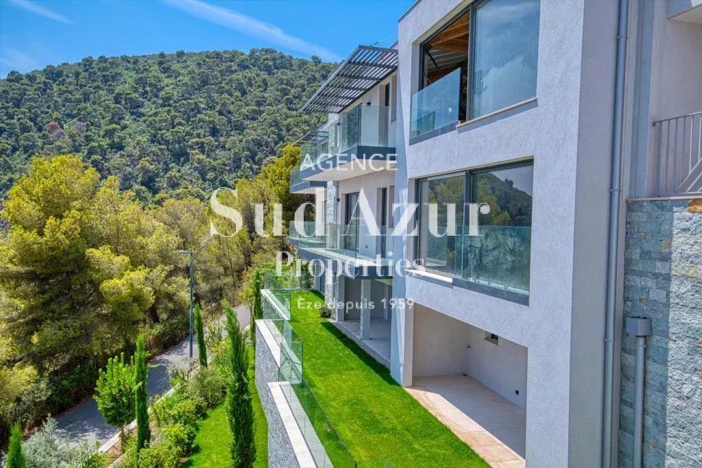 House in Èze, Provence-Alpes-Côte d'Azur, France 2 - 14939282