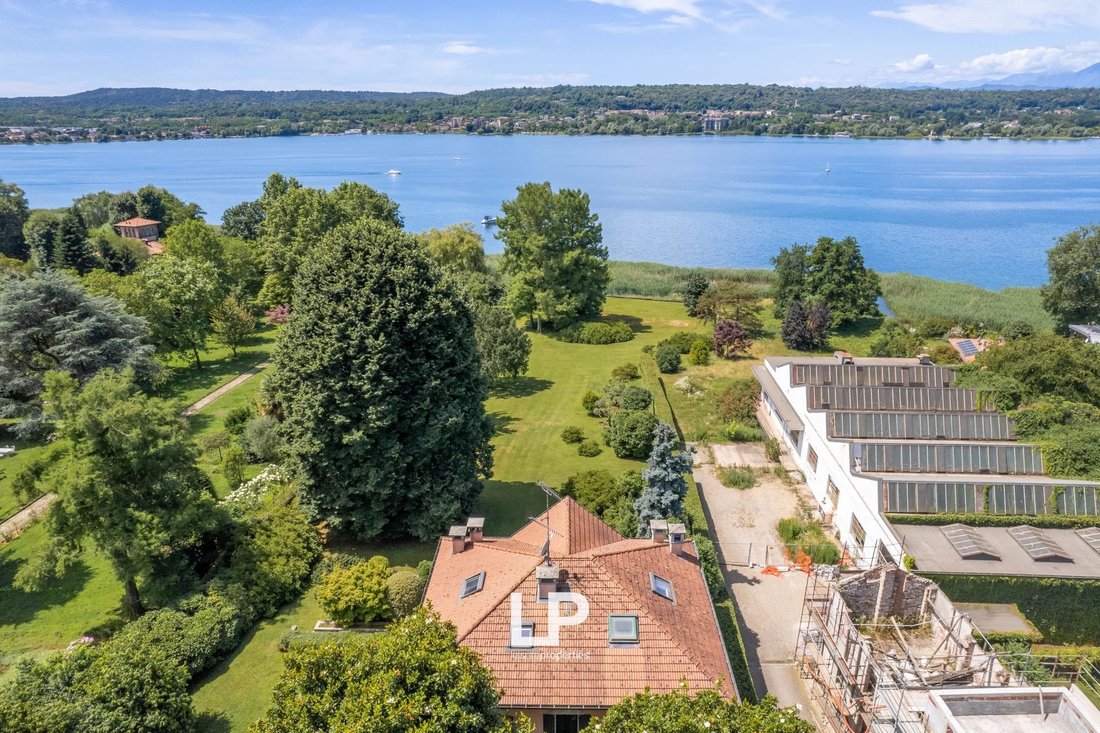 Villa in Lisanza, Lombardy, Italy 5 - 14510075