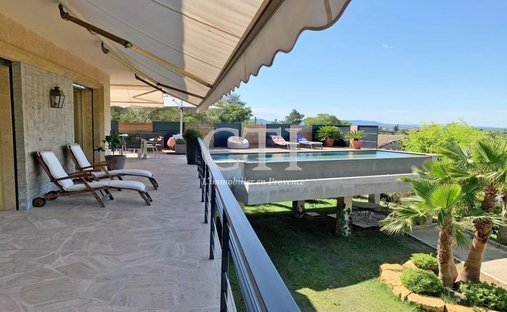 Estate in Ville-Basse, Montelimar, France 1