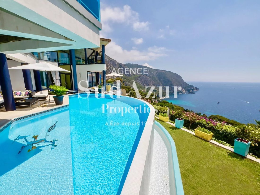 House in Èze, Provence-Alpes-Côte d'Azur, France 1 - 12449761