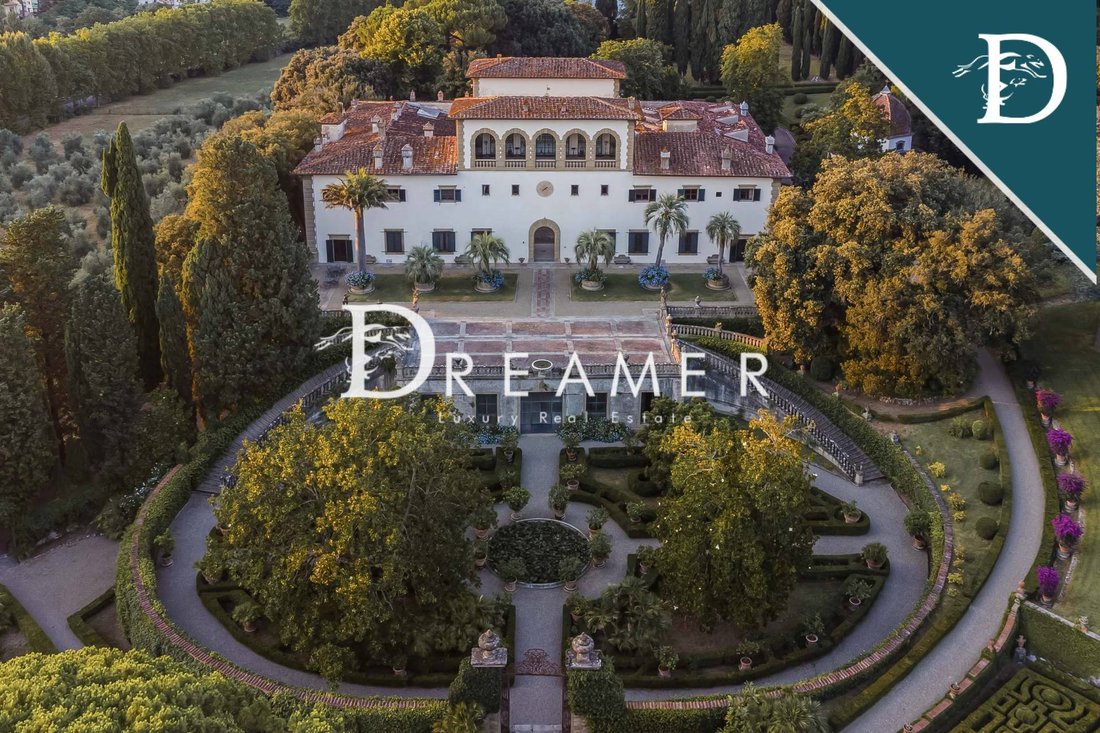 Villa in Florence, Tuscany, Italy 2 - 15184766