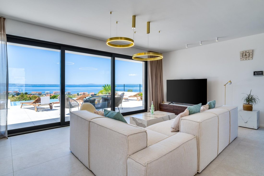 Villa in Miljevac, Split-Dalmatia County, Croatia 1 - 15185149