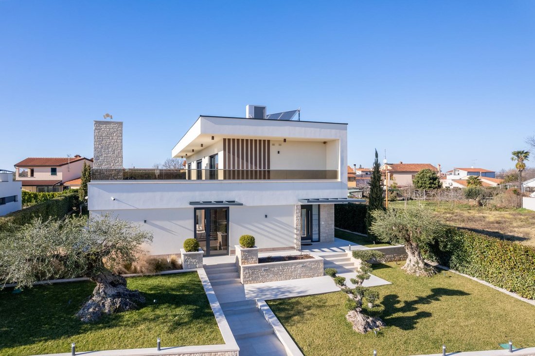 Villa in Porec, Istria County, Croatia 2 - 15126478