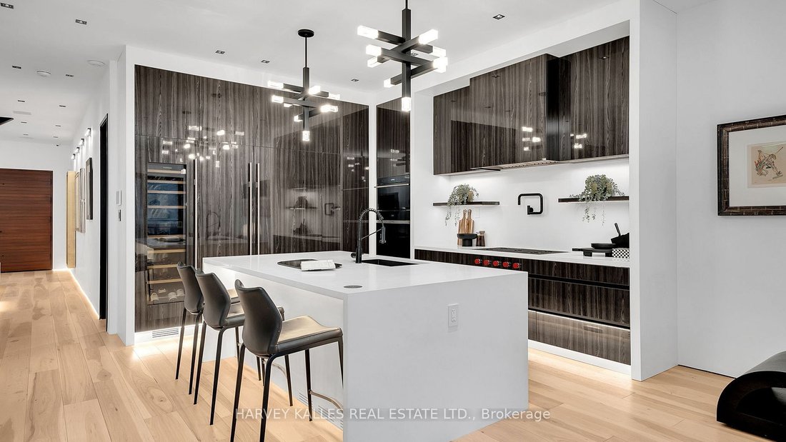 House in Toronto, Ontario, Canada 3 - 15185504
