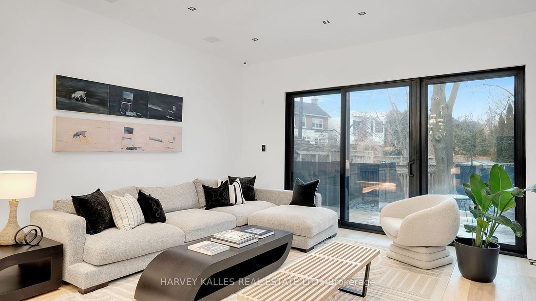 House in Toronto, Ontario, Canada 4 - 15185504