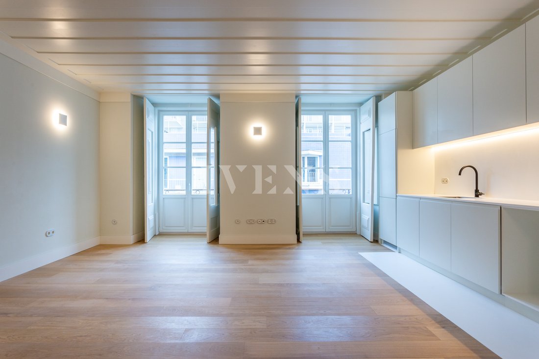 Apartment in Misericordia, Lisbon, Portugal 2 - 15185557