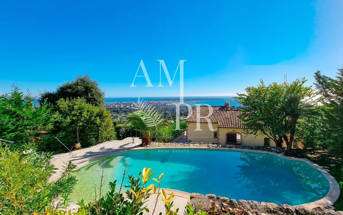 Villa in Centre, Vallauris, France 4 - 10877220