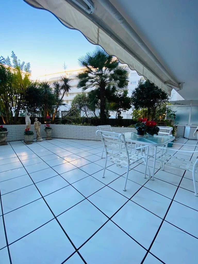 Apartment in La Source, Cannes, France 1 - 12374535