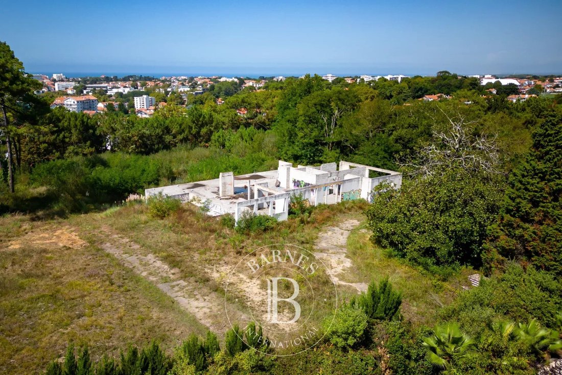 Land in Biarritz, Nouvelle-Aquitaine, France 1 - 12286982