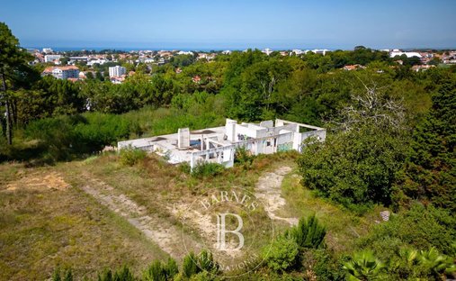 Land in Biarritz, Nouvelle-Aquitaine, France 1