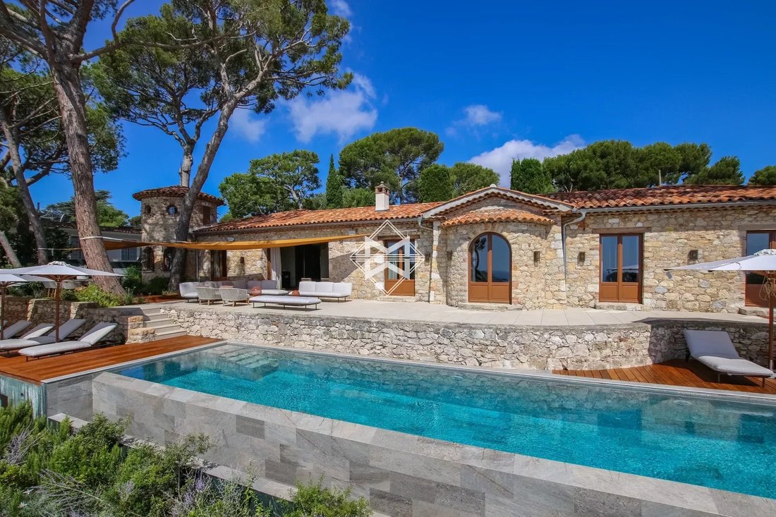 Casa de Campo en Antibes, Provenza-Alpes-Costa Azul, Francia 1 - 10484080