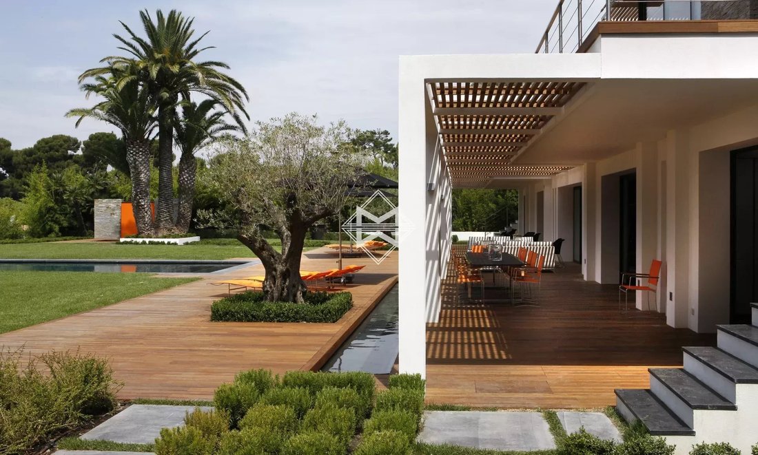 Estate in Antibes, Provence-Alpes-Côte d'Azur, France 4 - 11950284