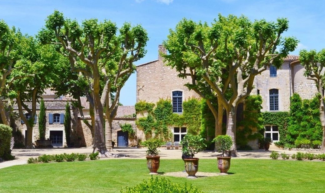 13th Historic Castle With Majestic Park And Pool