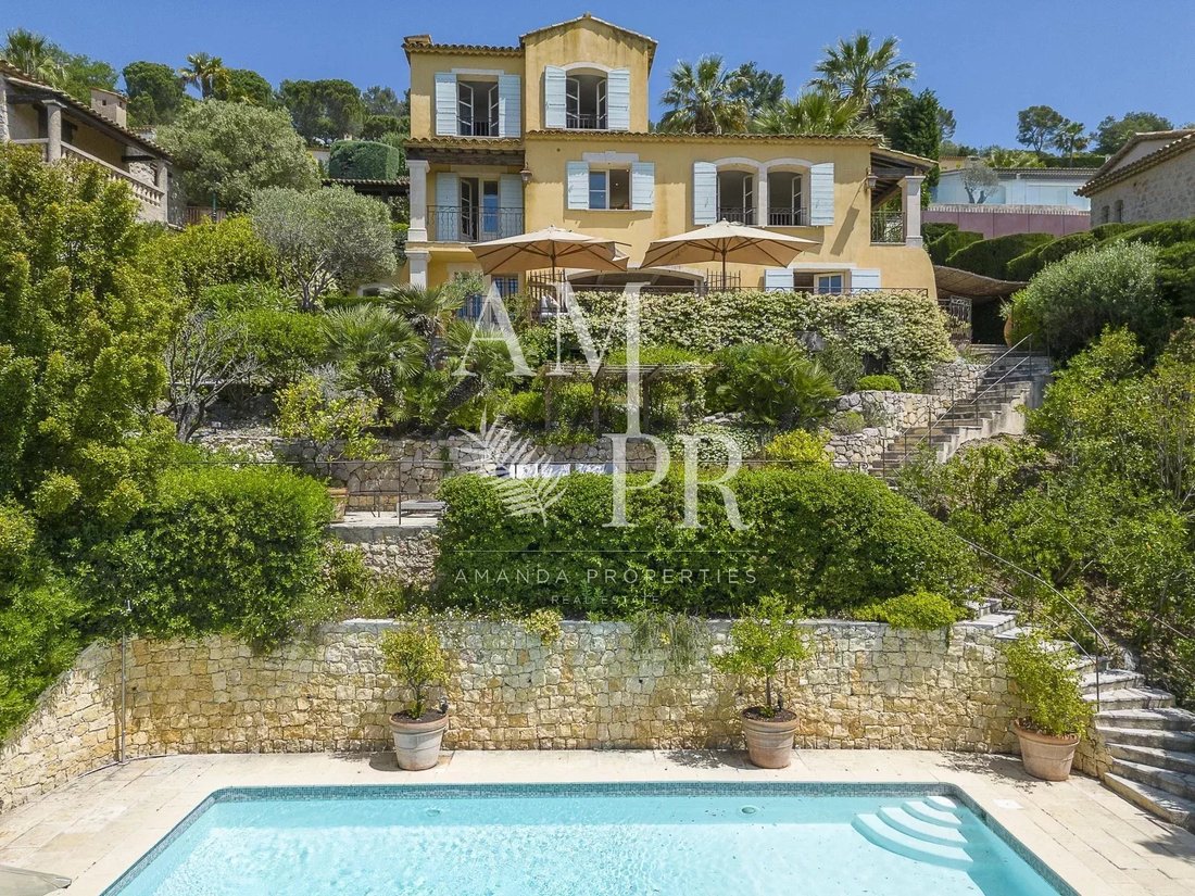 Villa in Riquebonne-Ferratone-Pizou, Vallauris, France 2 - 13352449
