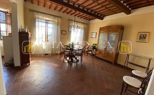 Villa in Center, Capannori, Tuscany 1