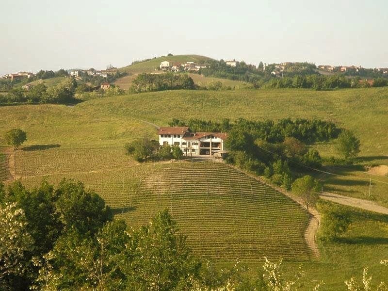 Estate in Bastia Mondovi, Piedmont, Italy 1 - 12850105