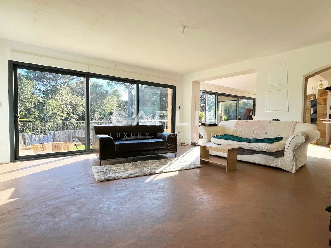 Villa in Grimaud, Provence-Alpes-Côte d'Azur, France 5 - 12909201