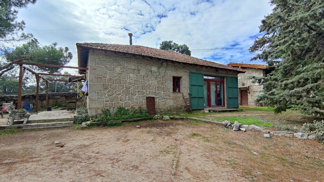 Country House in Galapagar, Community of Madrid, Spain 3 - 15192050