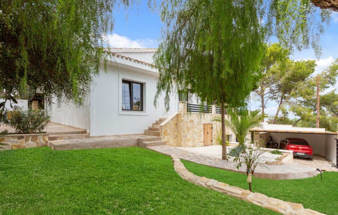 Villa in Torrevieja, Valencian Community, Spain 1 - 12727909
