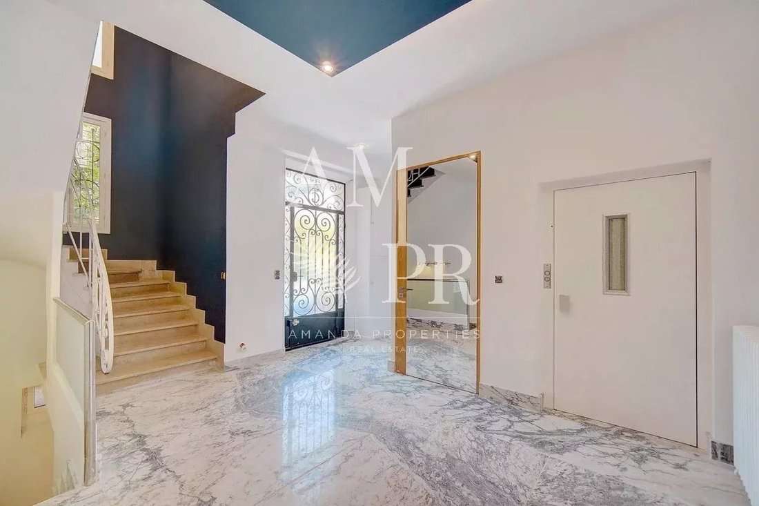 Villa in Vieux Cannet, Le Cannet, France 2 - 13080263