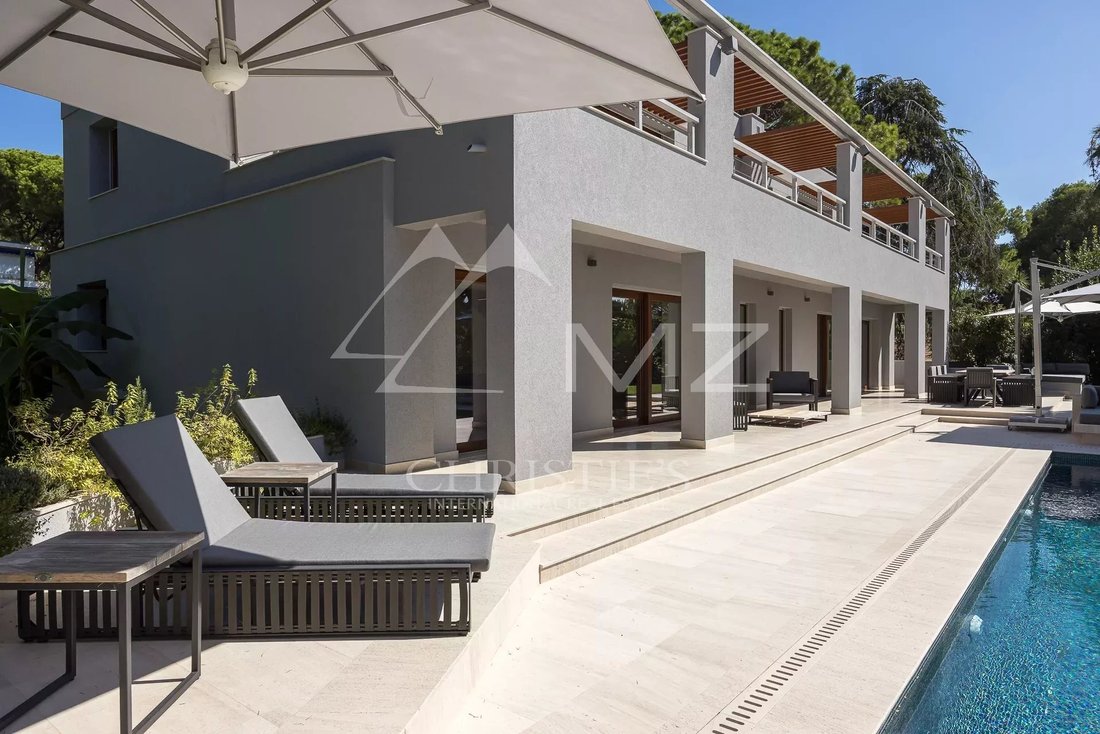 Villa in Saint-Jean-Cap-Ferrat, Provence-Alpes-Côte d'Azur, France 4 - 13294138