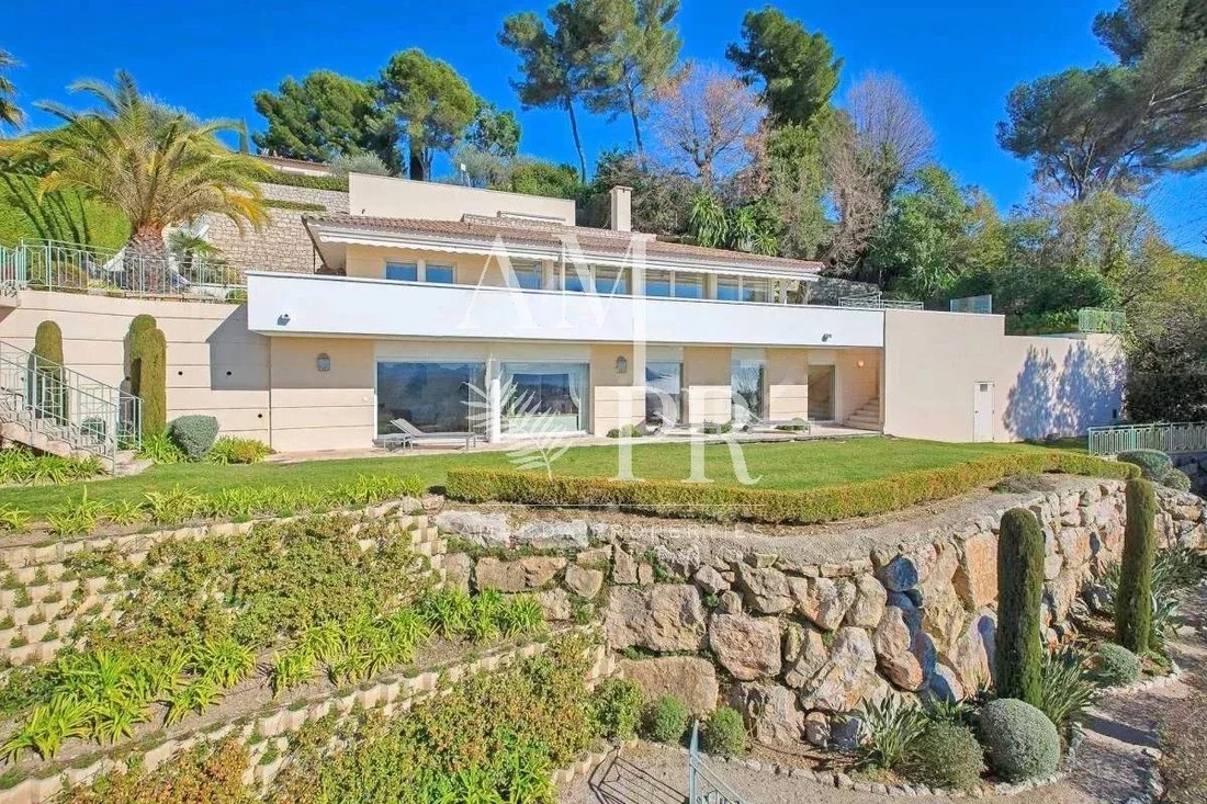 Villa in Cannes, Provence-Alpes-Côte d'Azur, France 1 - 11811685
