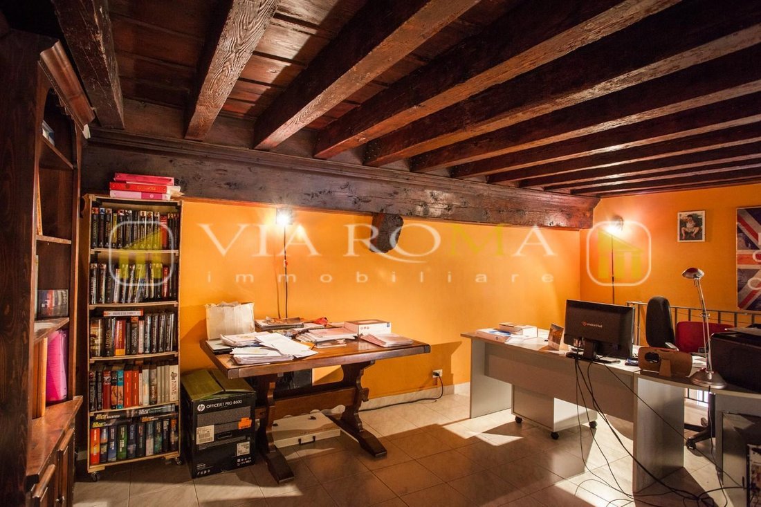 Apartment in Historic Center, Lucca, Tuscany 5 - 12568465