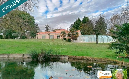 Castle for Sale in Barbezieux-Saint-Hilaire, Nouvelle-Aquitaine, France