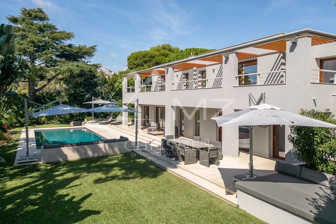 Villa in Saint-Jean-Cap-Ferrat, Provence-Alpes-Côte d'Azur, France 3 - 13294138
