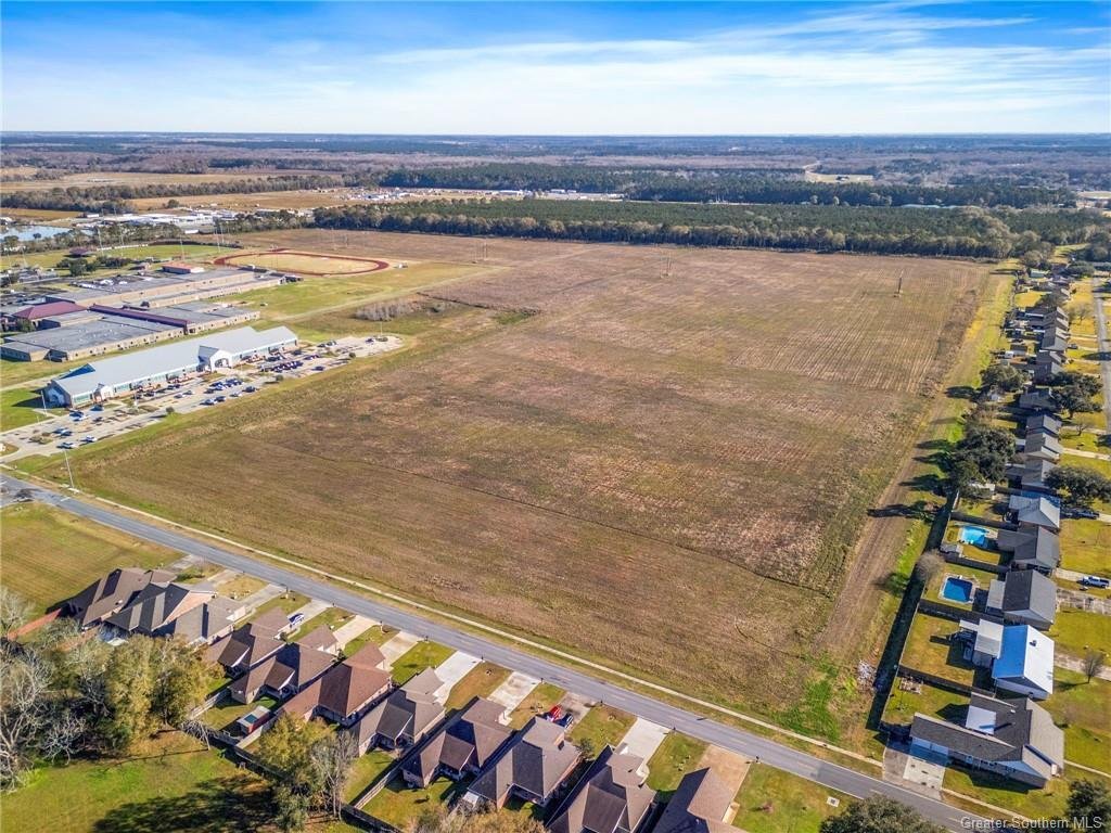 Land in Jennings, Louisiana, United States 3 - 15189435
