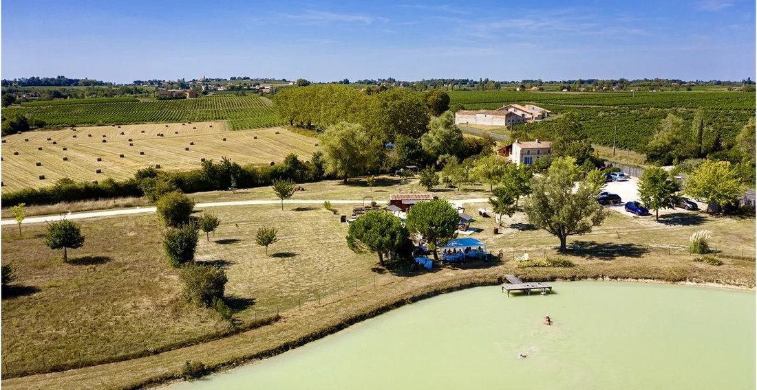 Berson, Nouvelle-Aquitaine, France 3 - 14805377