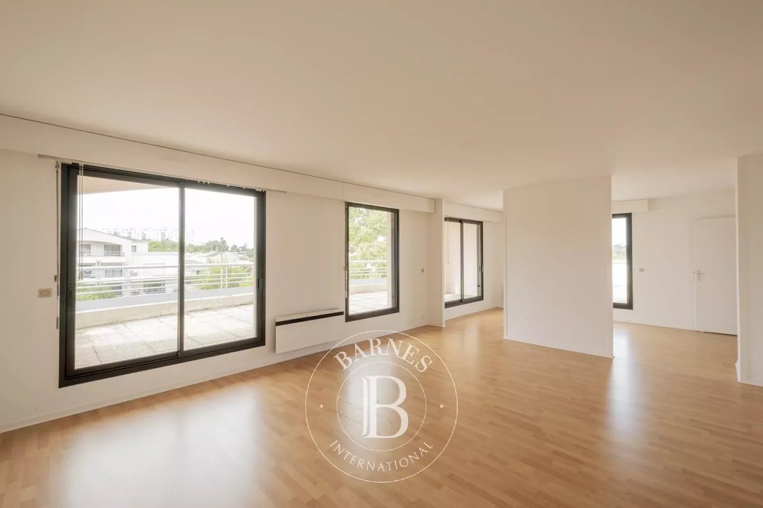 Apartment in Barriere du Medoc, Le Bouscat, France 1 - 14693132
