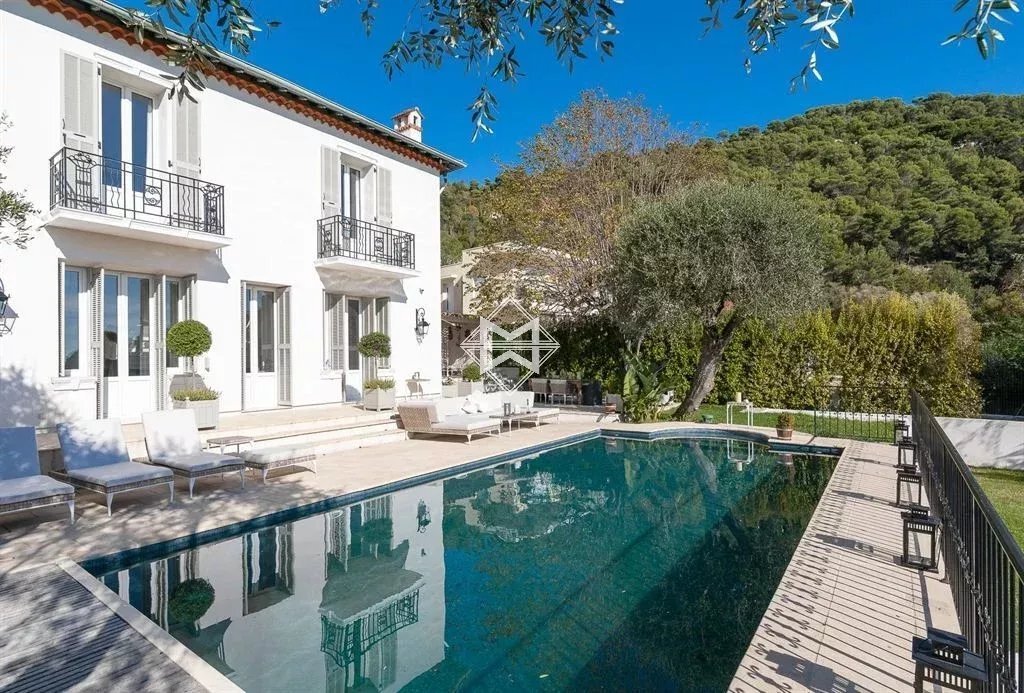 Villa in Èze, Provence-Alpes-Côte d'Azur, France 3 - 12497198