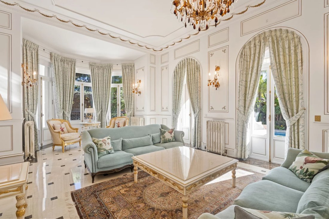 Villa a Antibes, Provenza-Alpi-Costa Azzurra, Francia 4 - 14565143