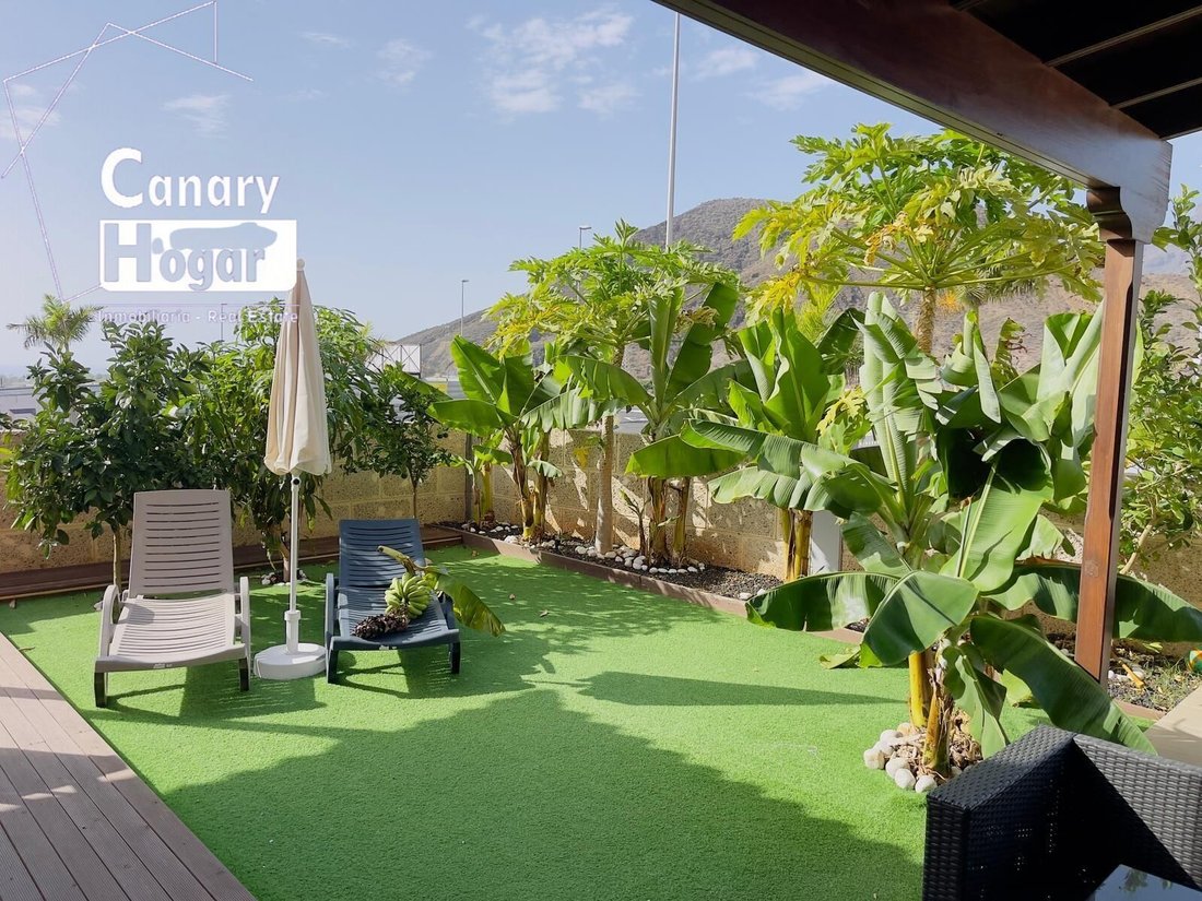 Villa in Los Cristianos, Canary Islands, Spain 2 - 15192834
