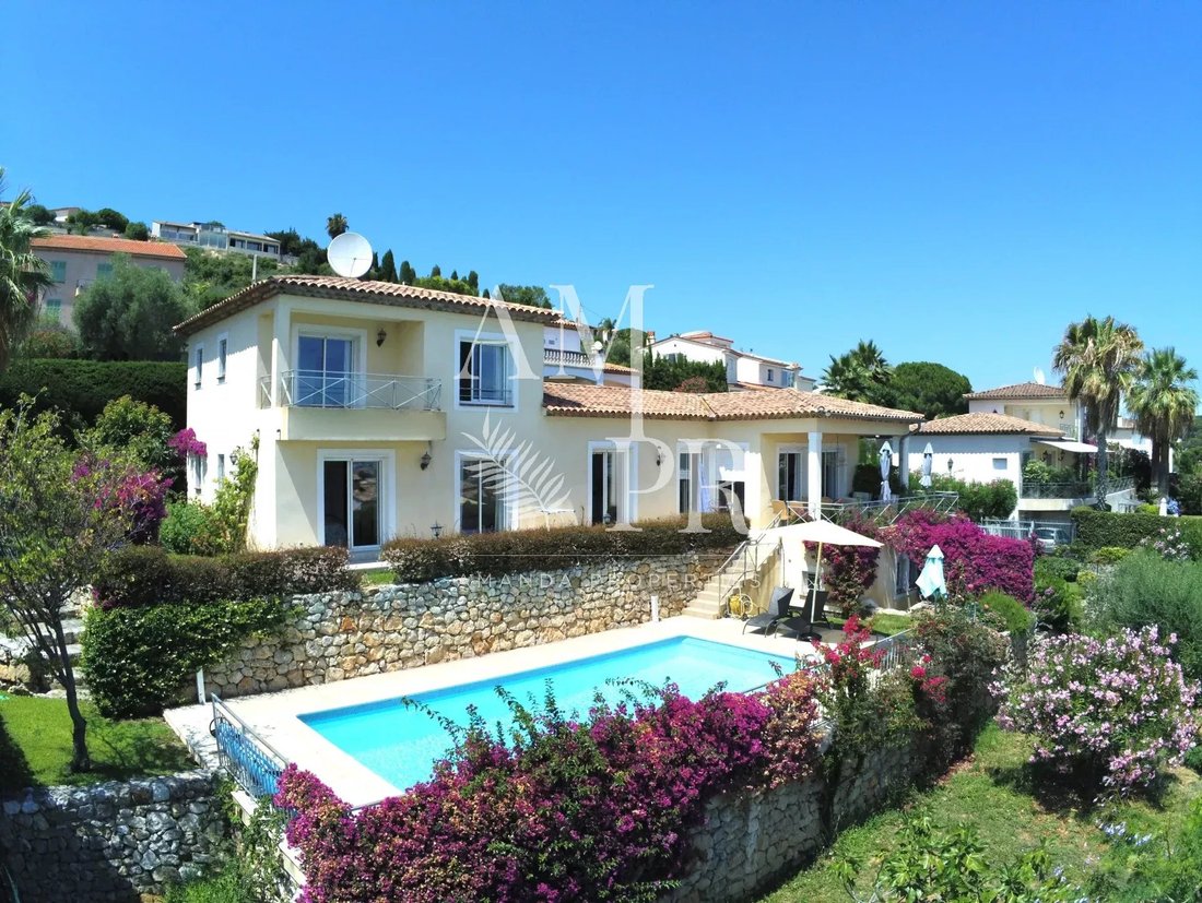 Villa in Cannes, Provence-Alpes-Côte d'Azur, France 1 - 13020566