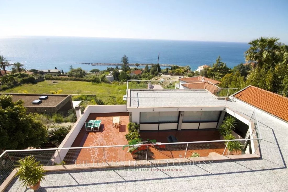 Villa in Aurelia Ponente Street - Valdirodi, Ospedaletti, Liguria 2 - 11378049